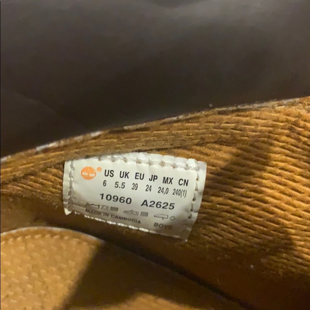 Timberlands - Picture 6 of 6